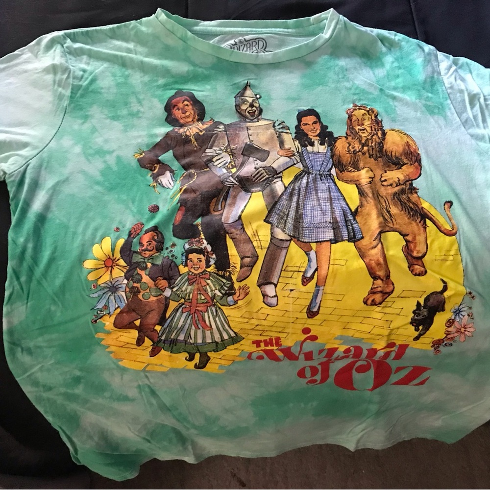 Cakeworthy Wizard of Oz Graphic T-Shirt